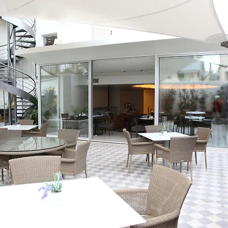 Atrion Hotel-2