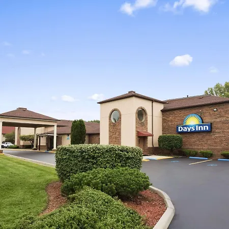 Days Inn By Wyndham Middletown-3