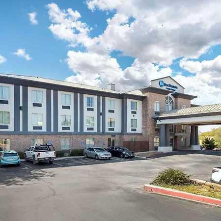 Best Western Medical Center North Inn & Suites Near Six Flags-3