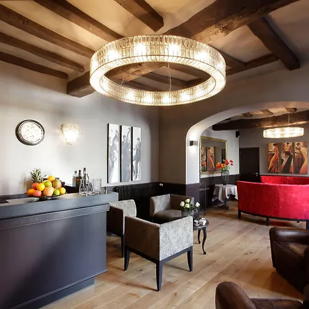 Logis Hotel La Croix Blanche Fontevraud-2
