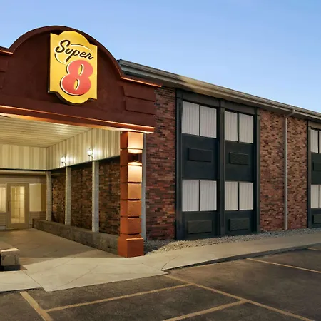 Super 8 By Wyndham Des Moines-3