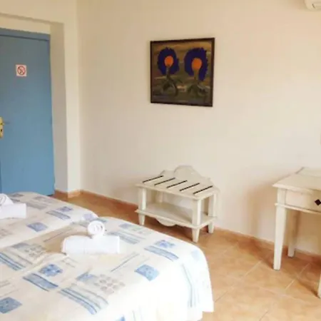 Hostal Hpc Porto Colom-3