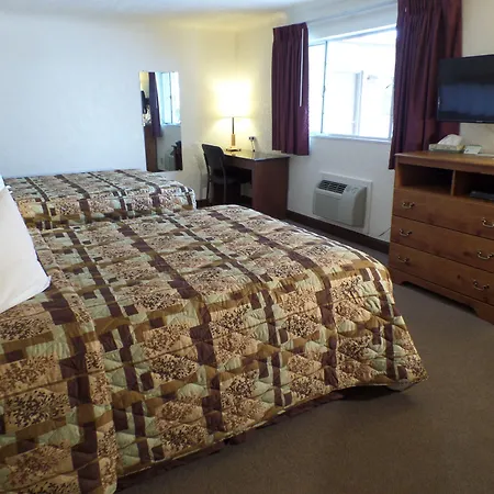 Kinnikinnik Motor Lodge-2