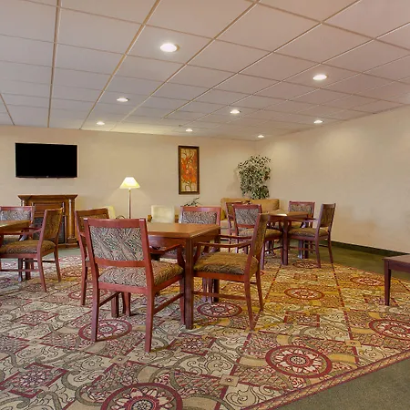 Comfort Inn & Suites Shelbyville-3