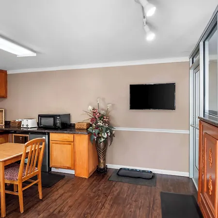 Americas Best Value Inn Jonesville/Hillsdale-3