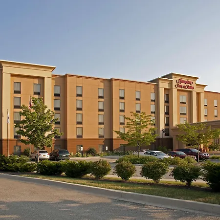 Hampton Inn & Suites Bloomington-Normal-2