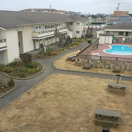 Ocean Shores Inn & Suites-2