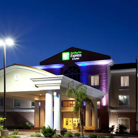 Holiday Inn Express & Suites Spring Hill By Ihg-3