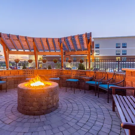 Staybridge Suites Davenport By Ihg-2