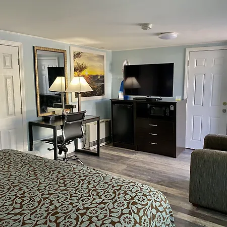 Days Inn By Wyndham Lincoln-3