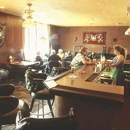 Meadow Court Inn - Ithaca-2