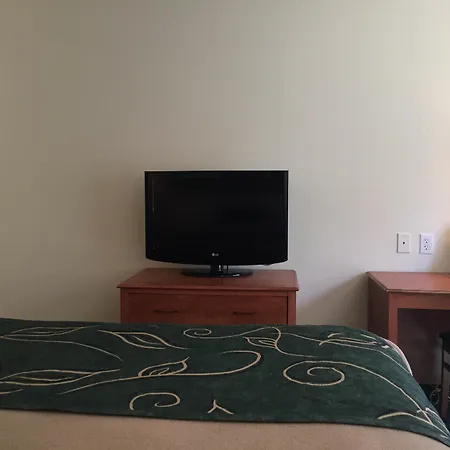 Travelodge By Wyndham Dunsmuir-3
