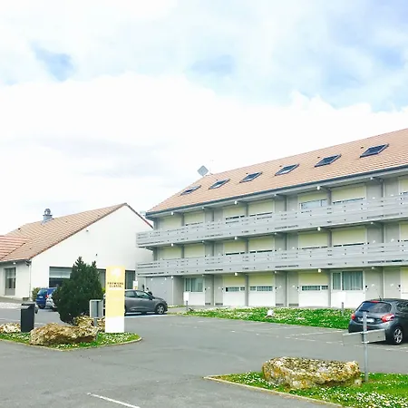 Campanile Villejust - za Courtaboeuf-3