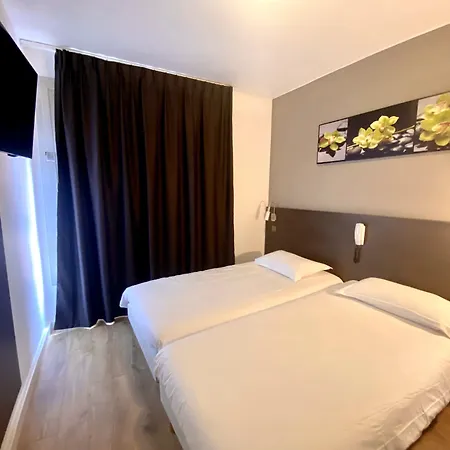 Hotel Victor Hugo-2