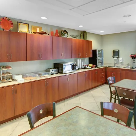 Microtel Inn & Suites By Wyndham Hattiesburg-3