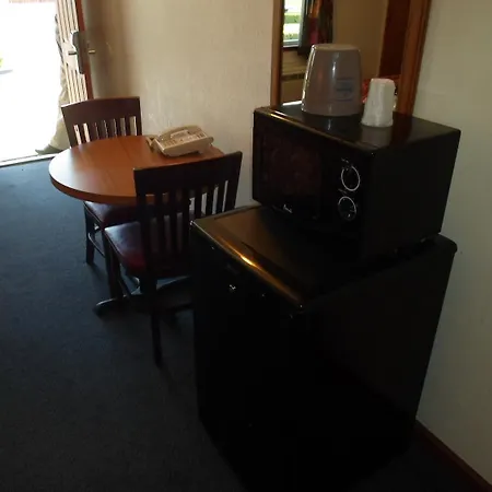 Economy Inn Morgan Hill-3