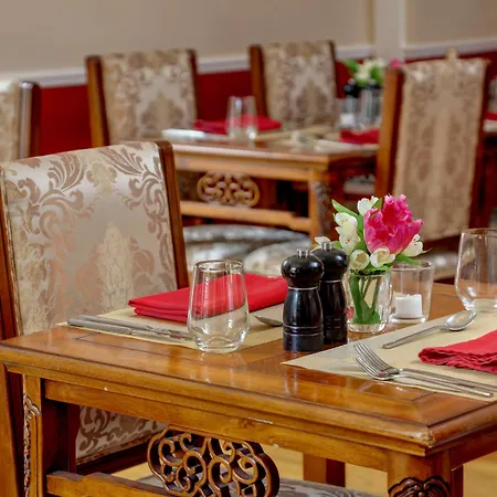 Best Western Henbury Lodge Hotel-2