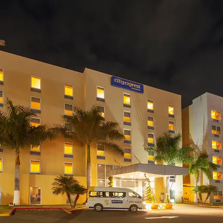 City Express By Marriott Celaya Parque-2