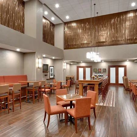 Hampton Inn & Suites Pocatello-3