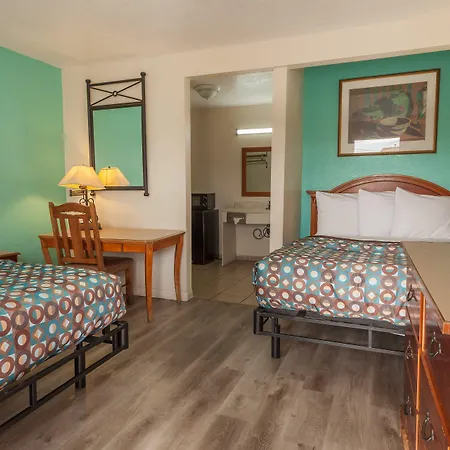 Vagabond Inn Hemet-2