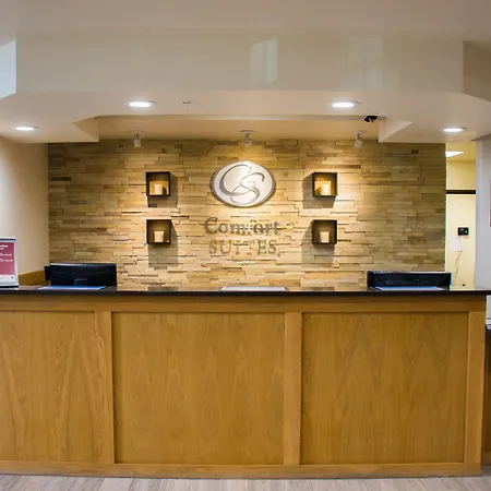 Comfort Suites El Paso Airport-3