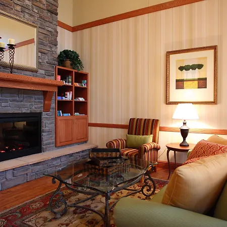 Country Inn & Suites By Radisson, Grand Forks, Nd-3