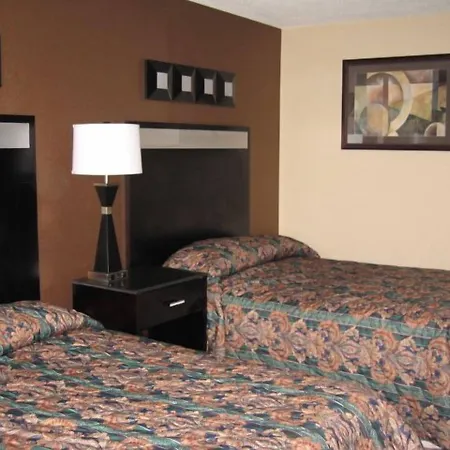 Town House Inn And Suites-3
