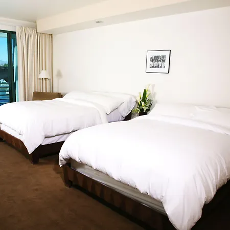 Heat Hotel-3