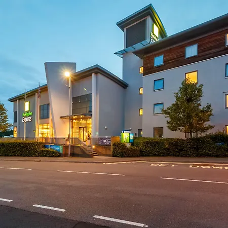 Holiday Inn Express Walsall M6, J10 By Ihg-3