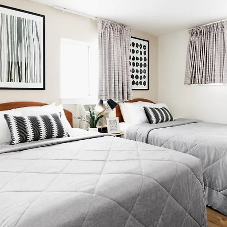 Intown Suites Extended Stay Phoenix Az - Gilbert-3