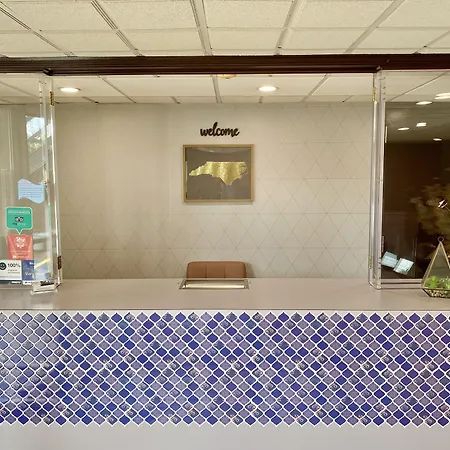 Travelers Inn Elizabeth City-2