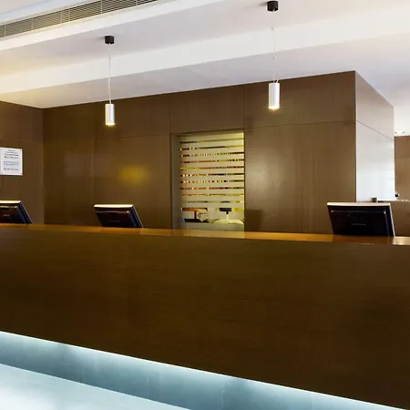 Holiday Inn Express Barcelona City 22@ By Ihg-2