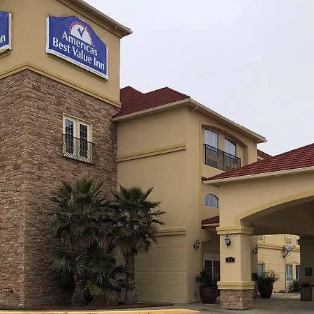 Americas Best Value Inn - Gun Barrel City-3