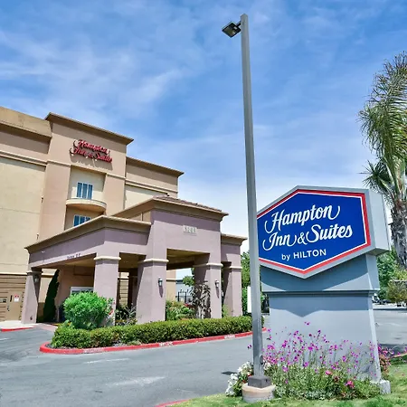Hampton Inn & Suites Pittsburg-3