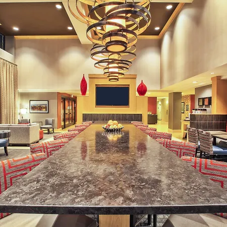Hampton Inn & Suites Madison - West-2