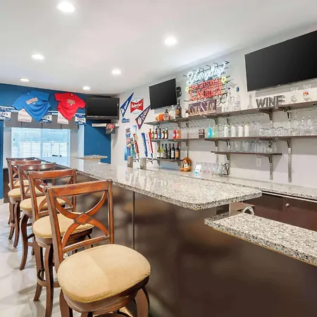 Microtel Inn & Suites By Wyndham Brooksville-3