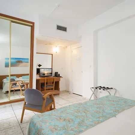 Hotel Tropical-2
