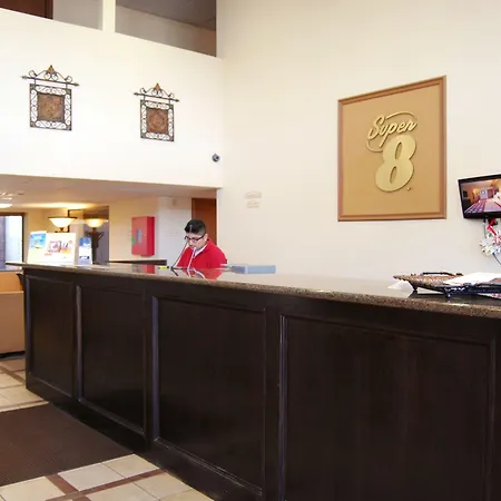 Super 8 By Wyndham Oklahoma City-3