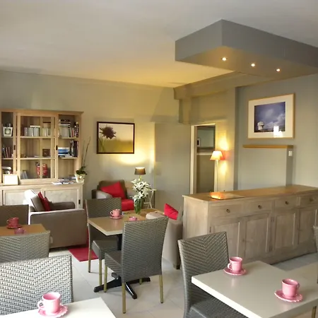 Hotel Mondial-2