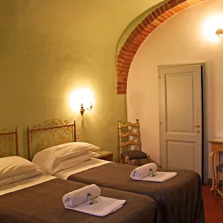 Hotel La Cisterna-2