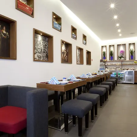 Hotel Tasso Suites & Spa-3