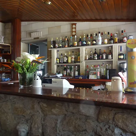 Kiniras Traditional Hotel & Restaurant-2