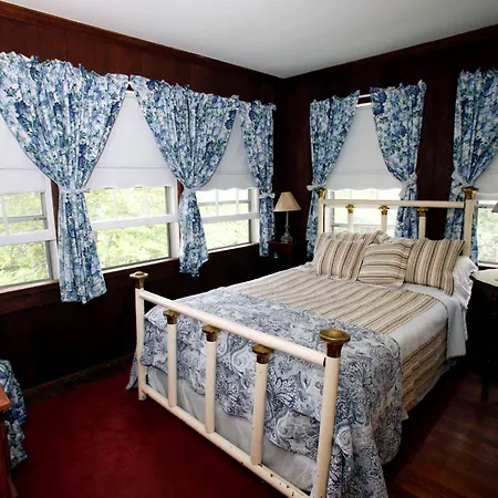 Black Mountain Inn-2