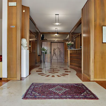 Hotel Garibaldi-3
