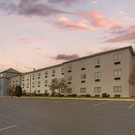 Comfort Suites Bloomsburg-2