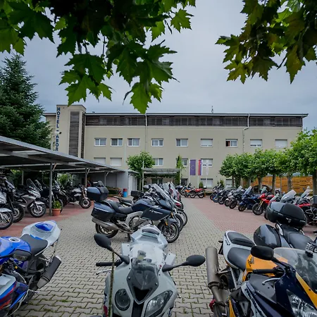 Hotel Tabor Maribor-3