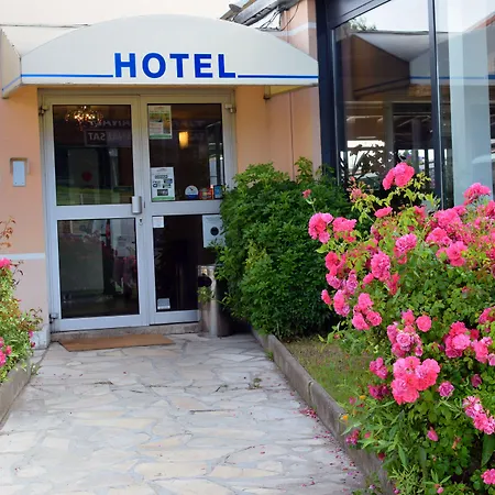 Hotel Restaurant Les Jardins D'Epône-3