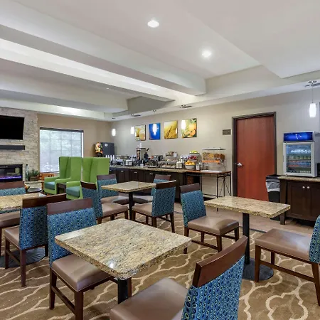 Comfort Inn & Suites Paris-2