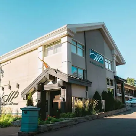 The Hotel On Pownal-3