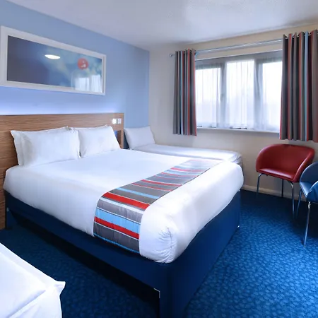 Travelodge Limerick Castletroy-3